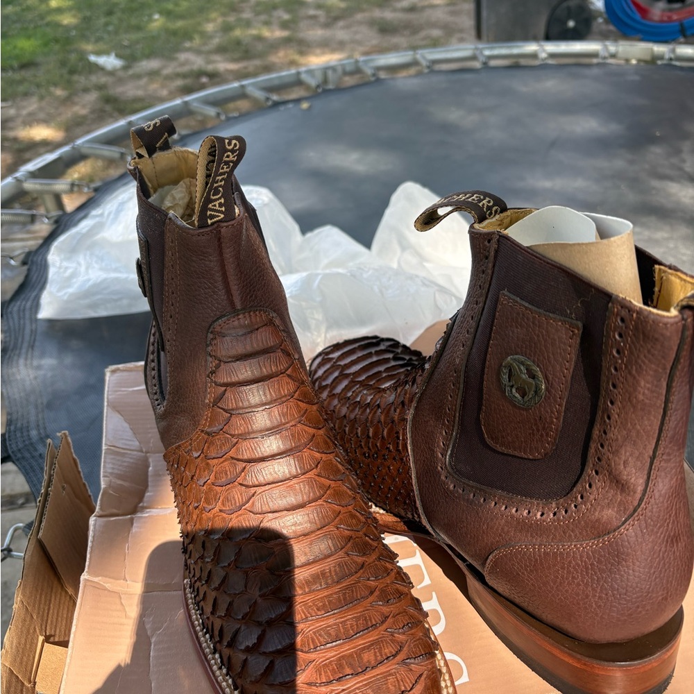 Men's boots